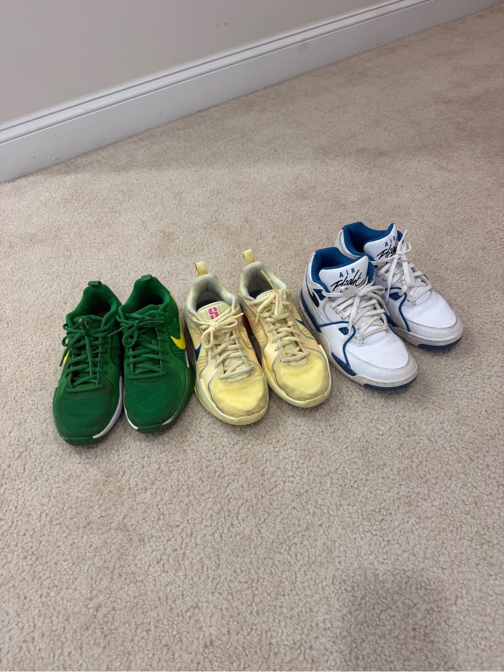 Nike Sneaker Bundle